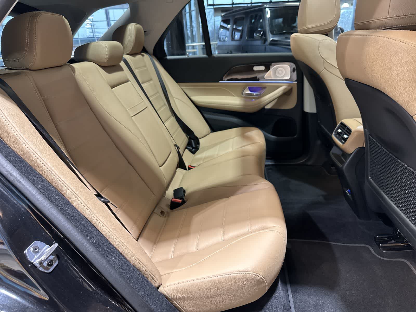 Thumbnail: 2026 Mercedes-Benz GLE - 25