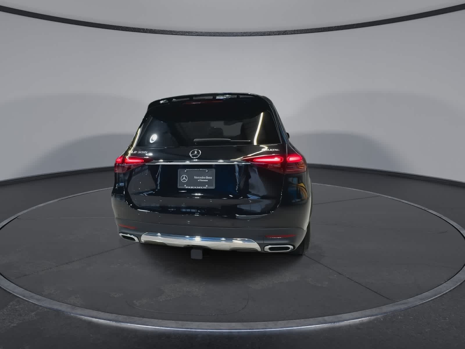 Thumbnail: 2026 Mercedes-Benz GLE - 10