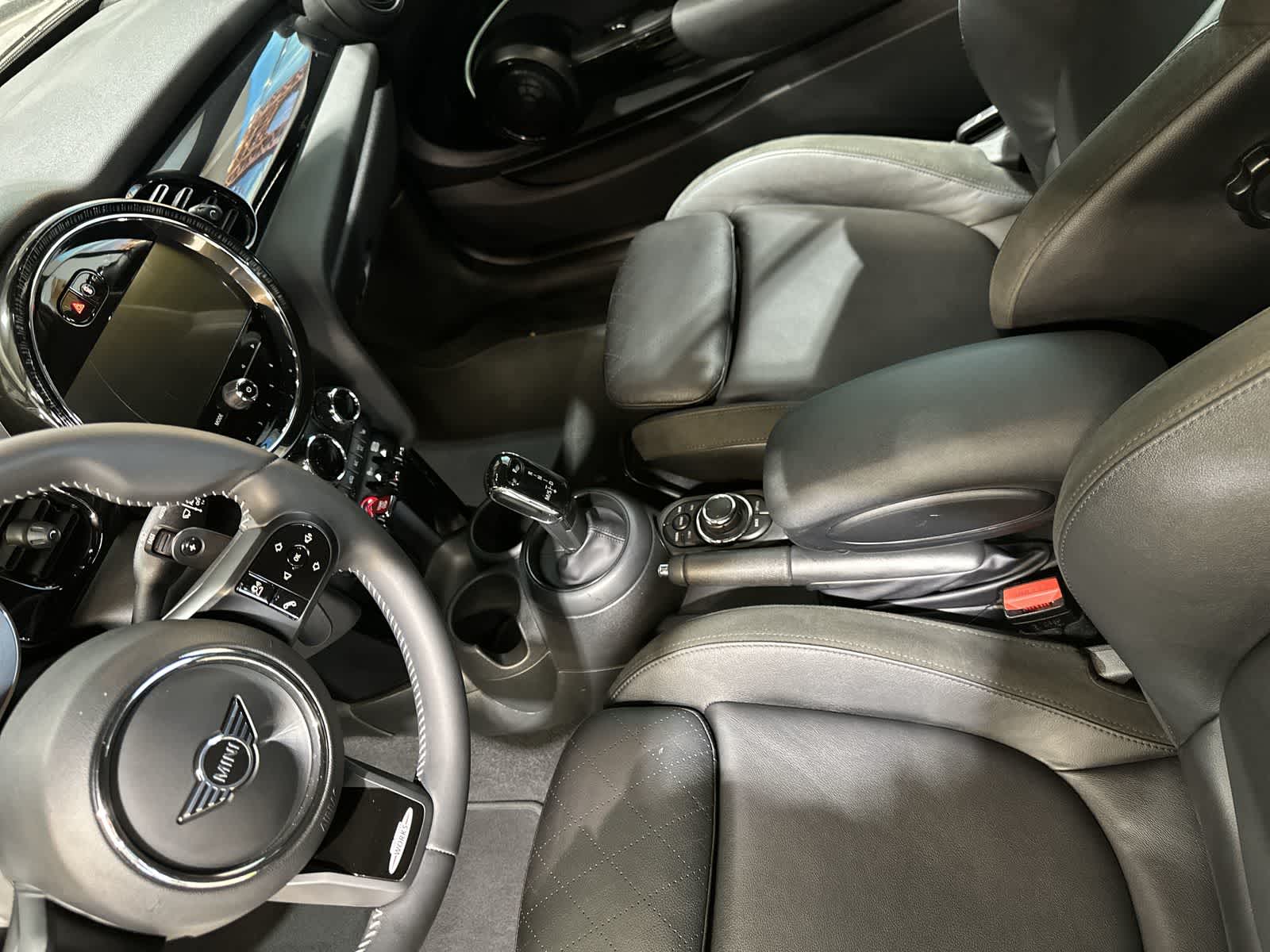 Thumbnail: 2023 MINI Cooper Convertible - 28
