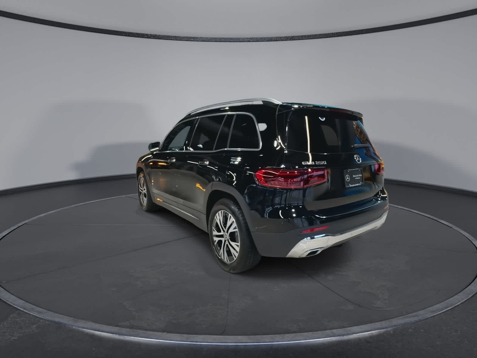 Thumbnail: 2025 Mercedes-Benz GLB - 9