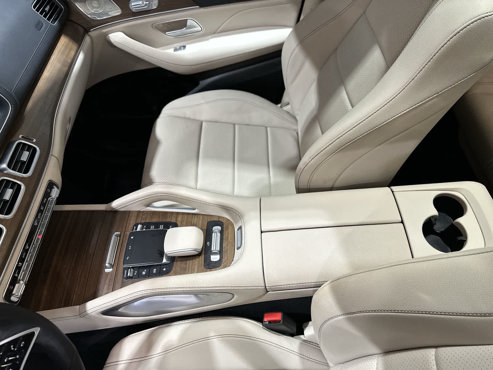 Thumbnail: 2024 Mercedes-Benz GLS - 28