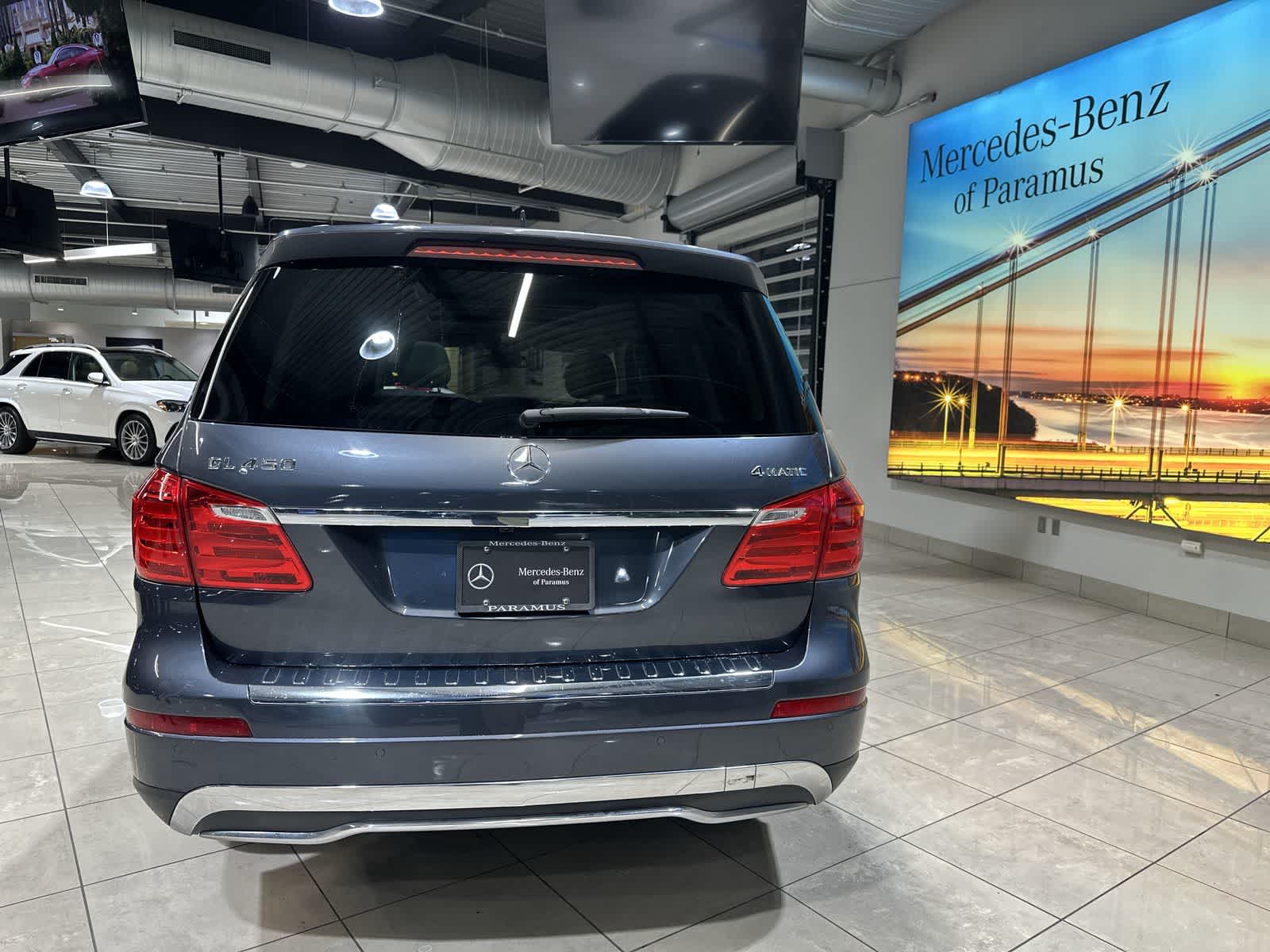 Thumbnail: 2016 Mercedes-Benz GL-Class - 17