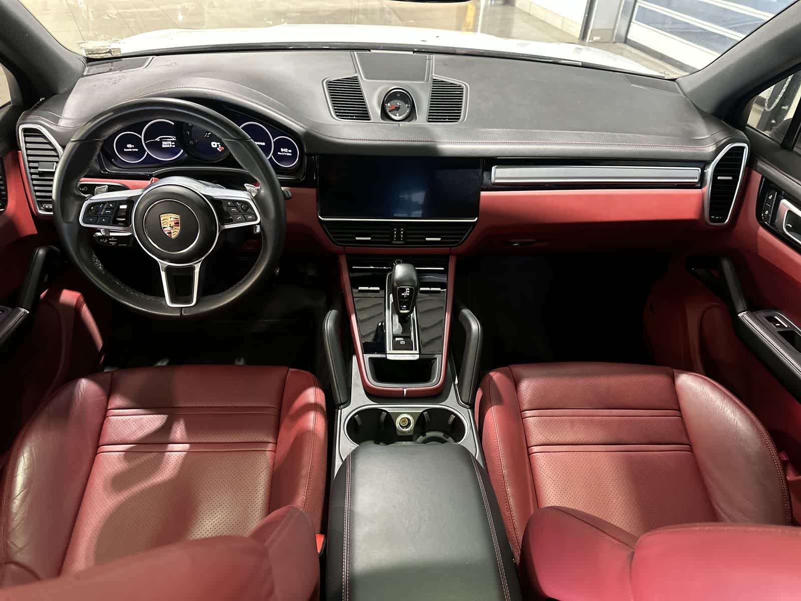 Thumbnail: 2022 Porsche Cayenne - 22