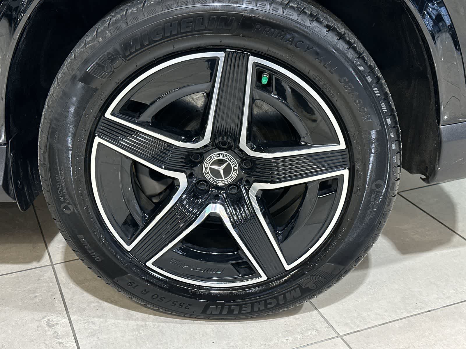 Thumbnail: 2025 Mercedes-Benz GLC - 20