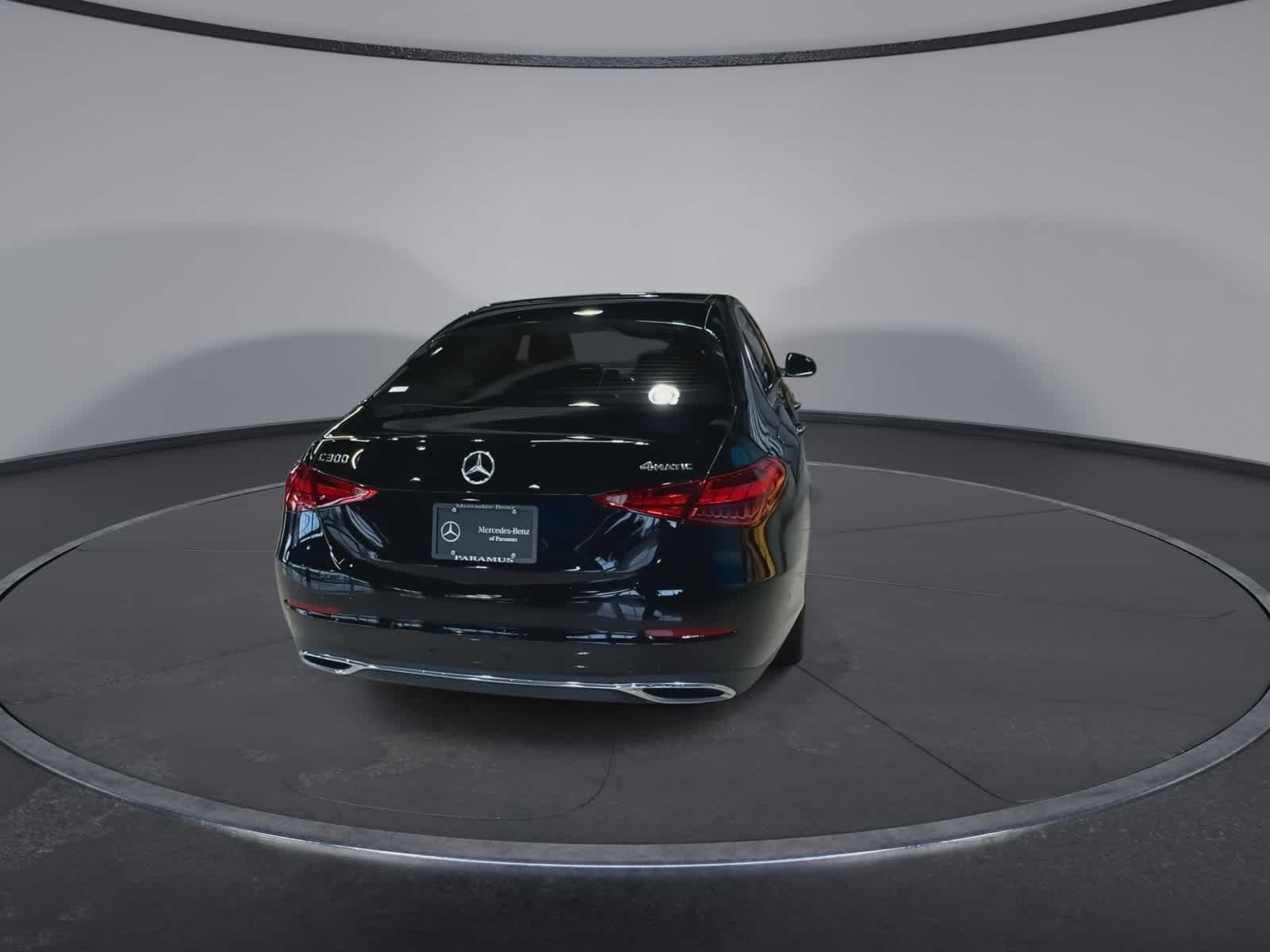 Thumbnail: 2025 Mercedes-Benz C-Class - 10