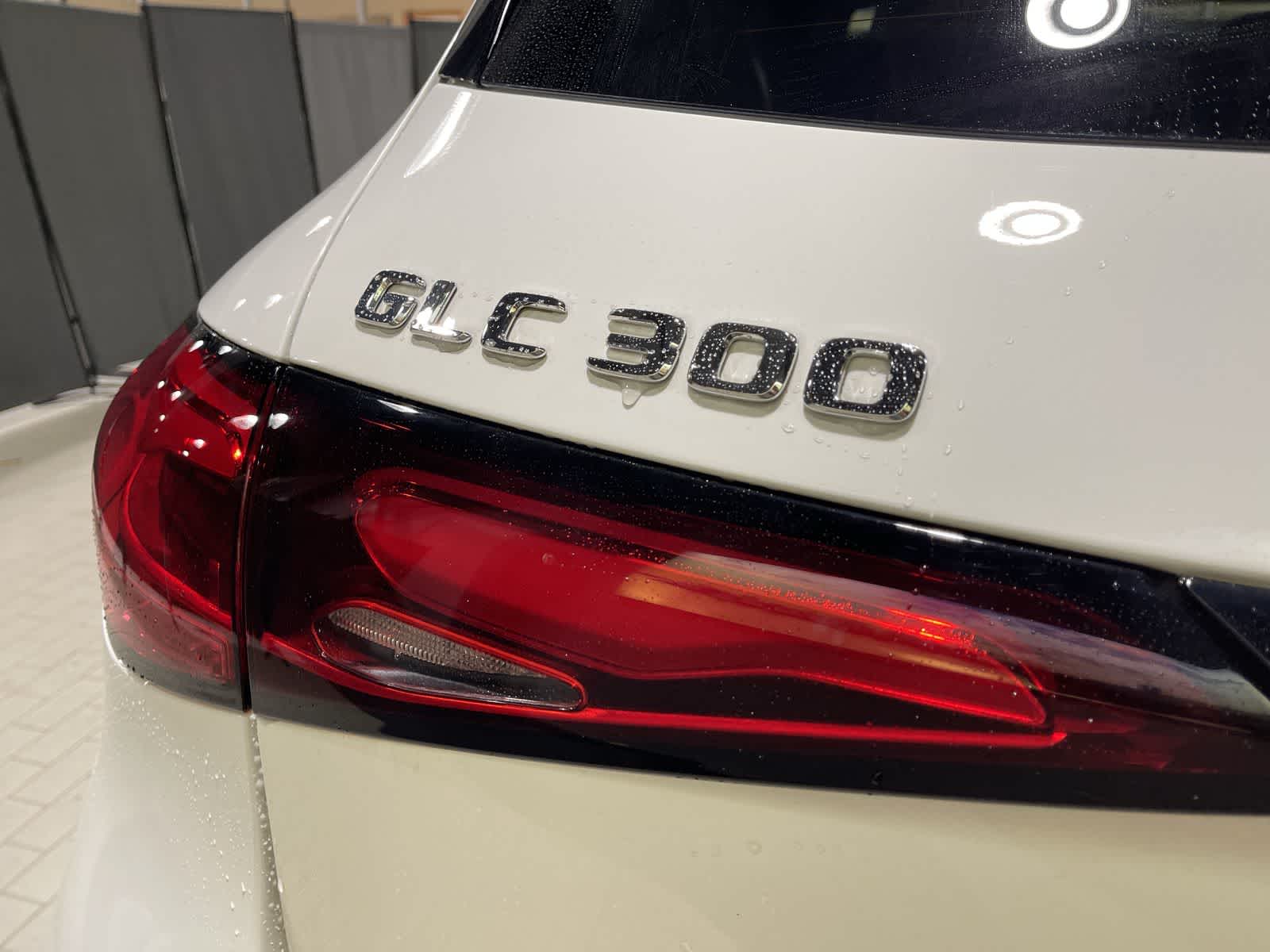 Thumbnail: 2025 Mercedes-Benz GLC - 19