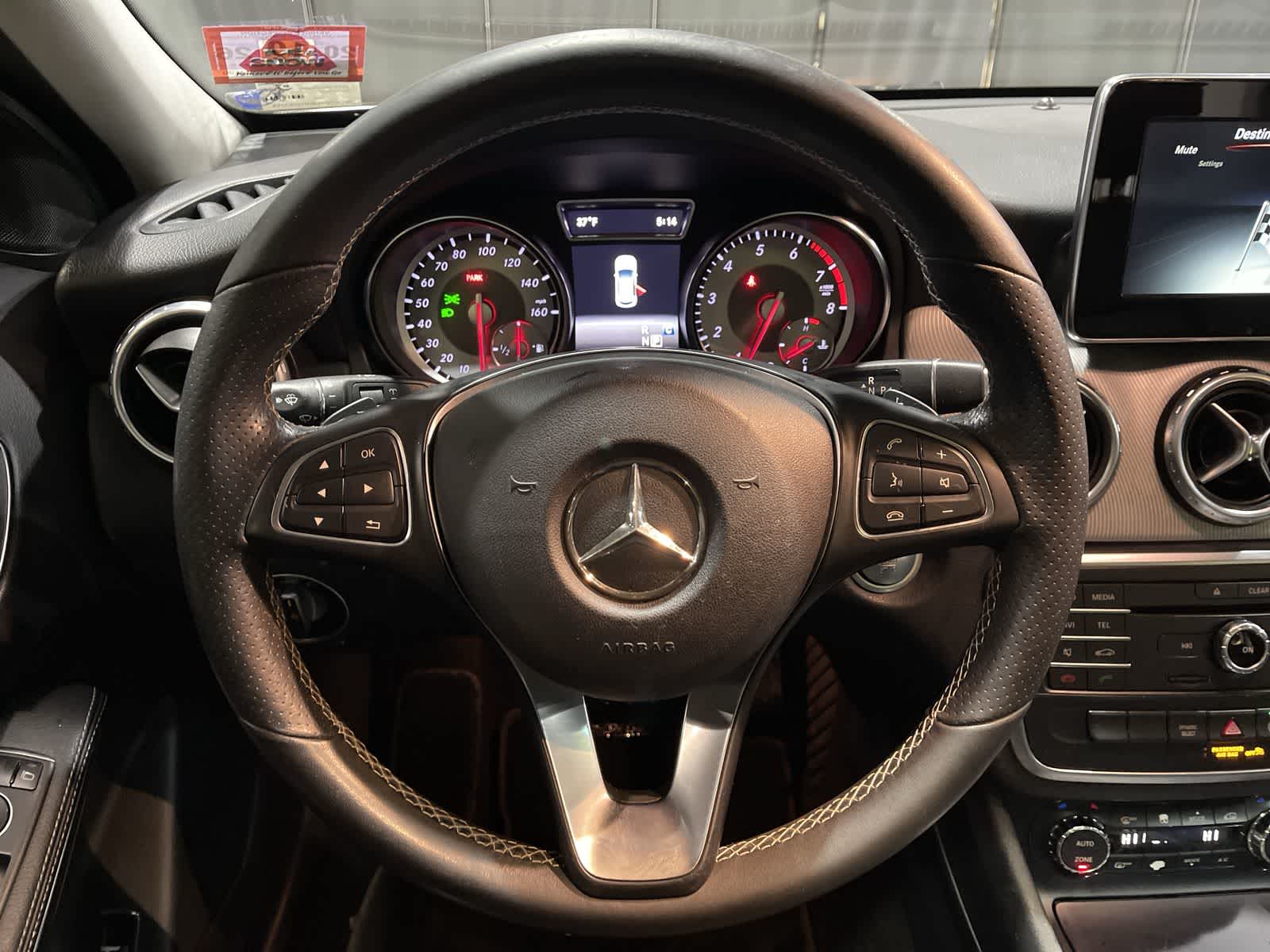 Thumbnail: 2017 Mercedes-Benz GLA - 27