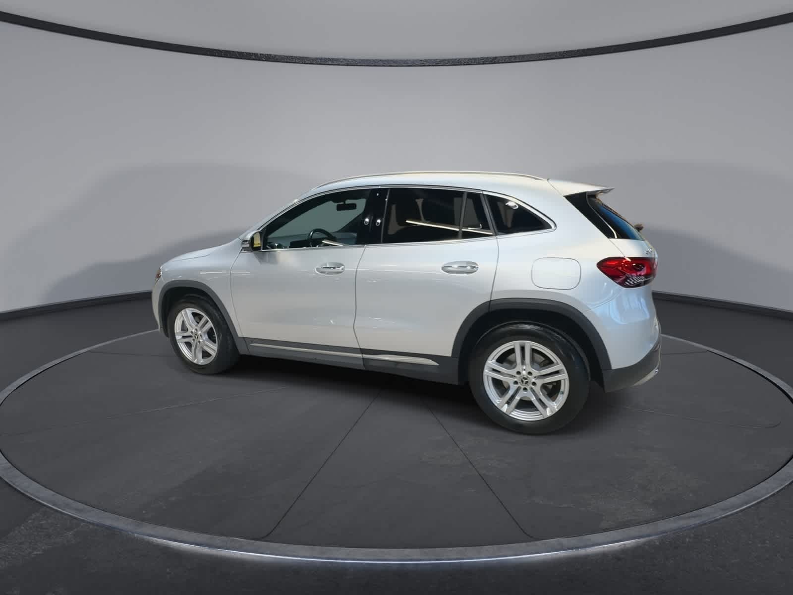 Thumbnail: 2022 Mercedes-Benz GLA - 8