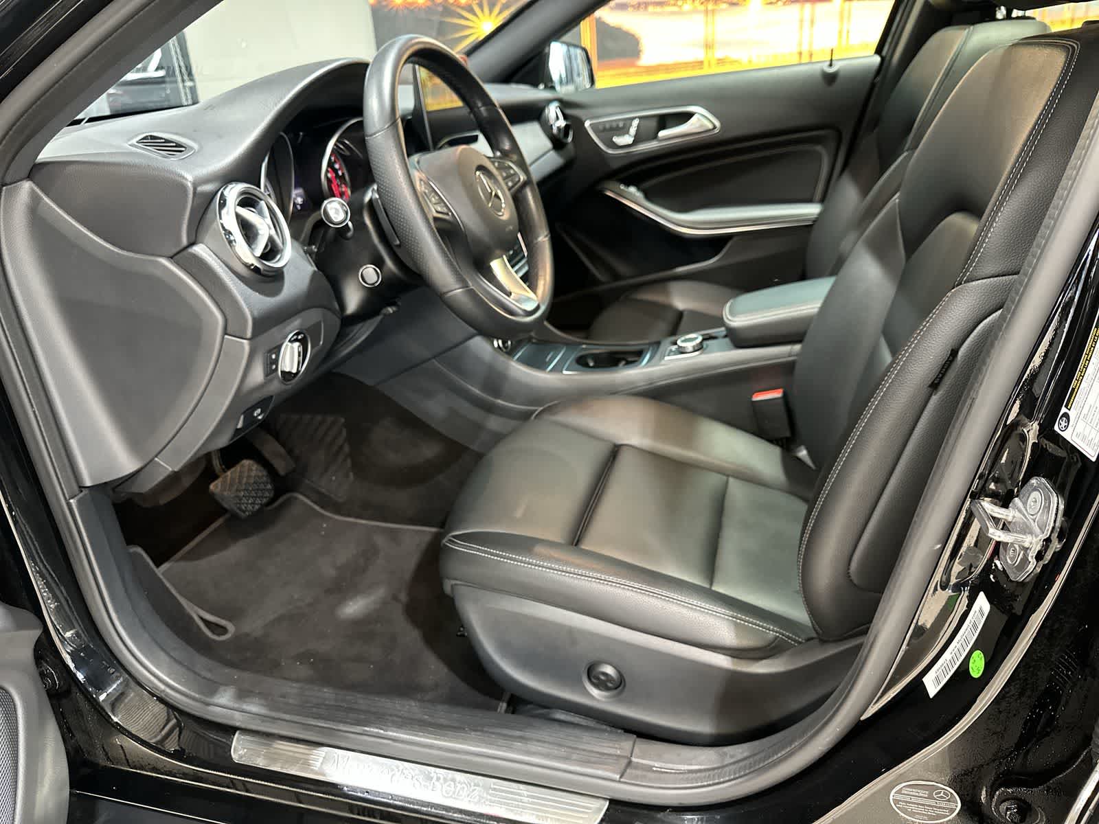 Thumbnail: 2020 Mercedes-Benz GLA - 14