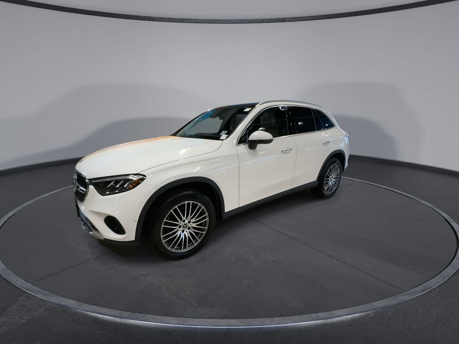 Thumbnail: 2026 Mercedes-Benz GLC - 5