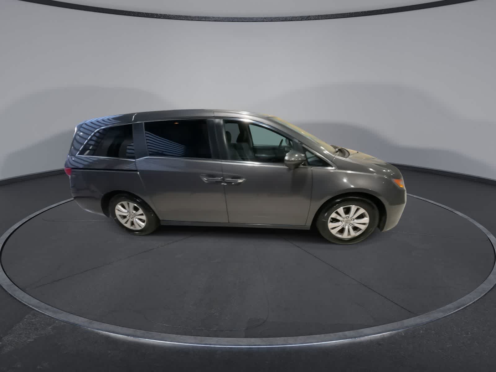 Thumbnail: 2015 Honda Odyssey - 2