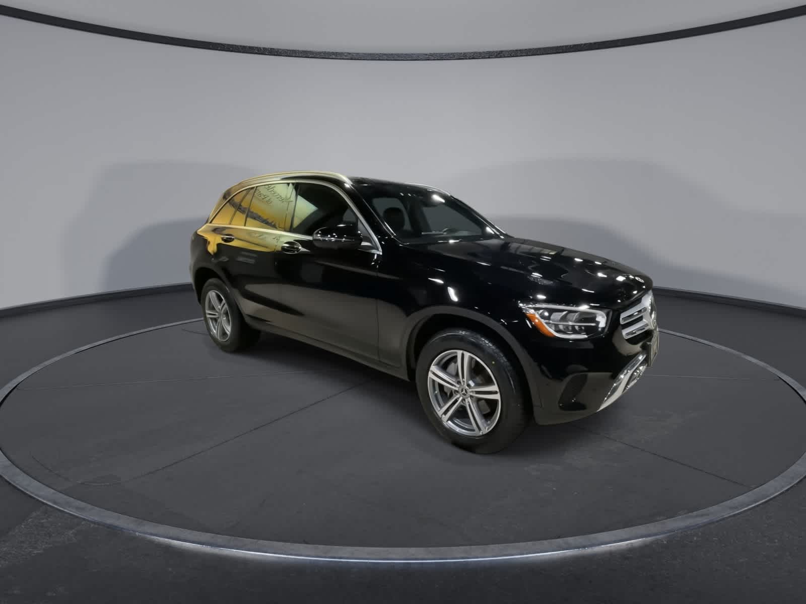 Thumbnail: 2021 Mercedes-Benz GLC - 2