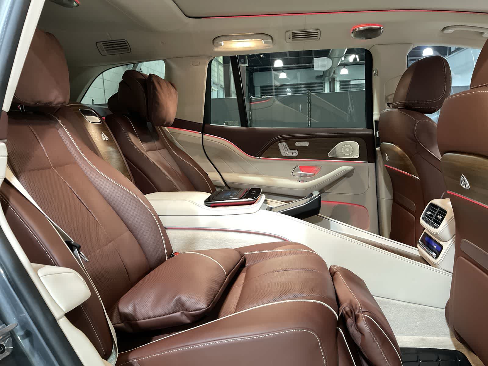 Thumbnail: 2023 Mercedes-Benz GLS - 25