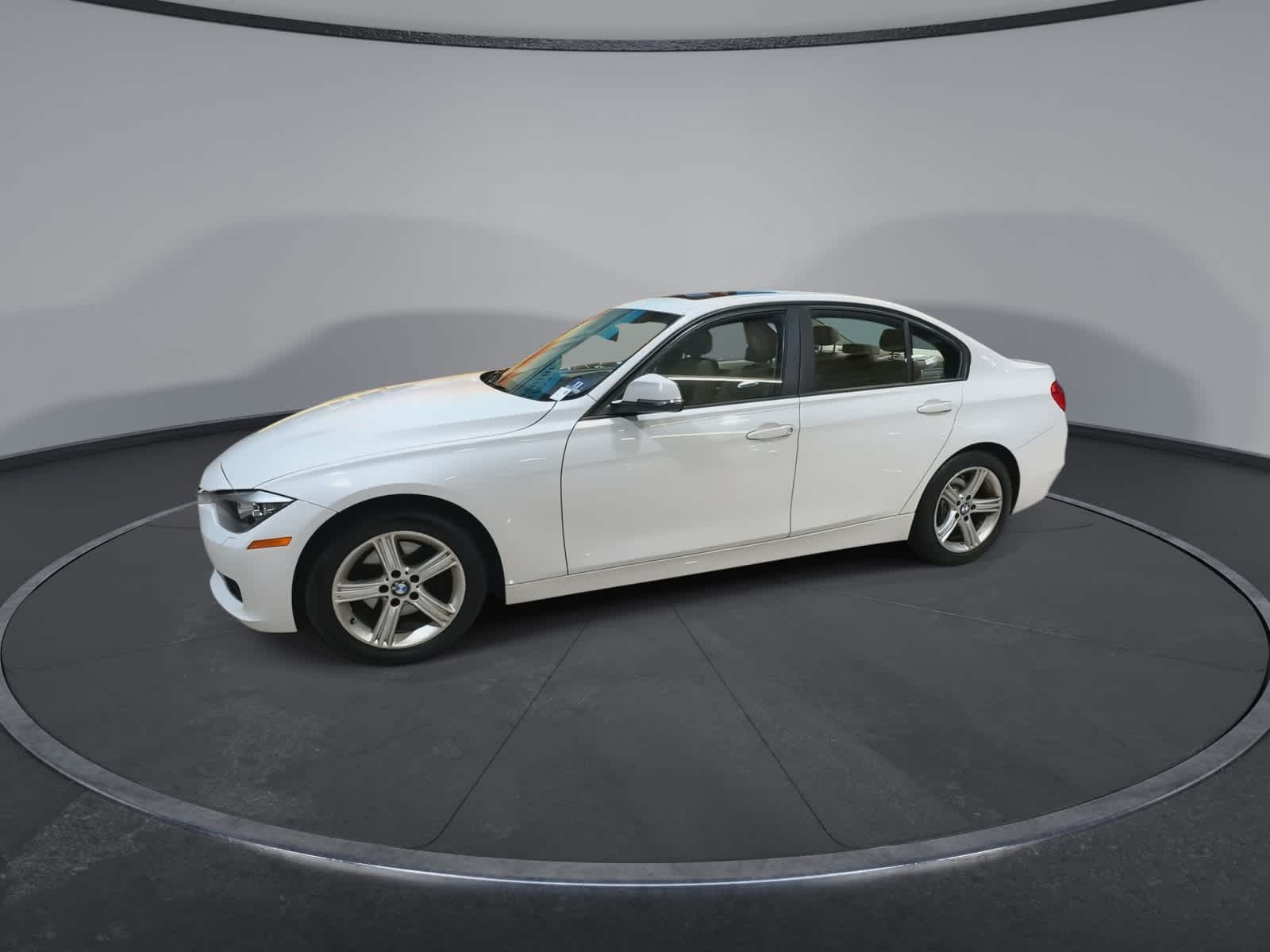 Thumbnail: 2013 BMW 3 Series - 6