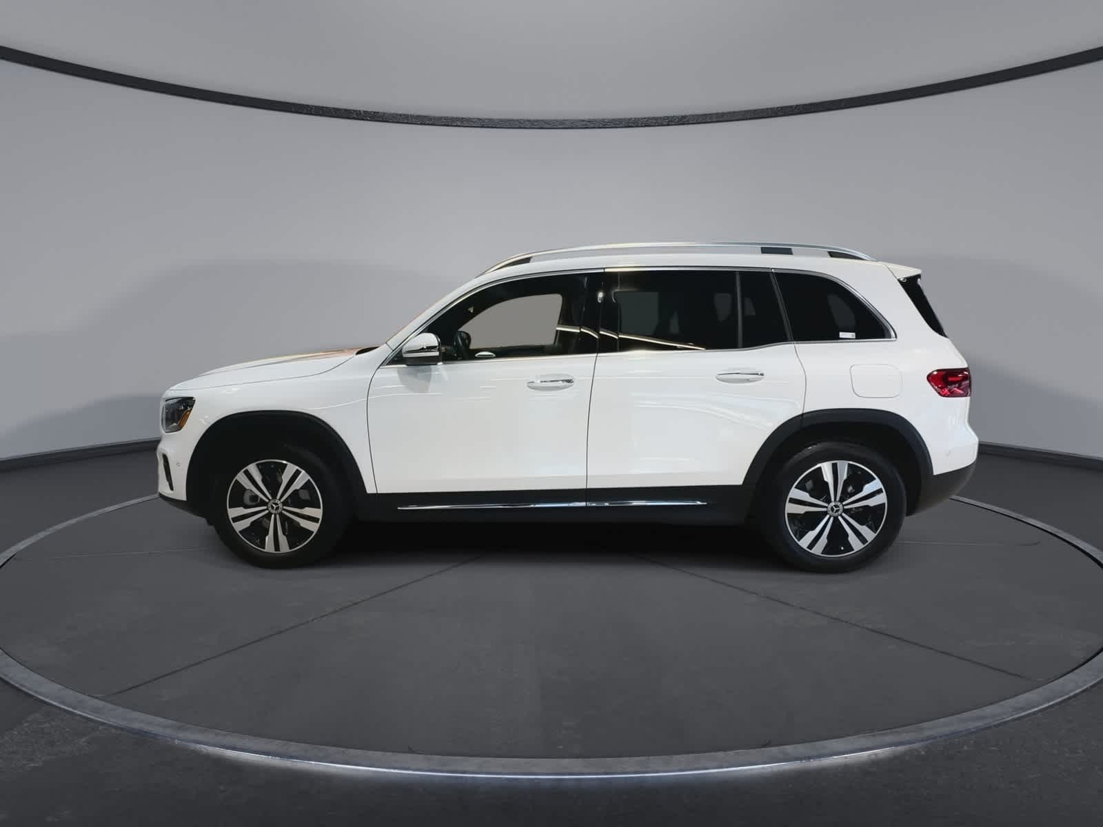 Thumbnail: 2025 Mercedes-Benz GLB - 7