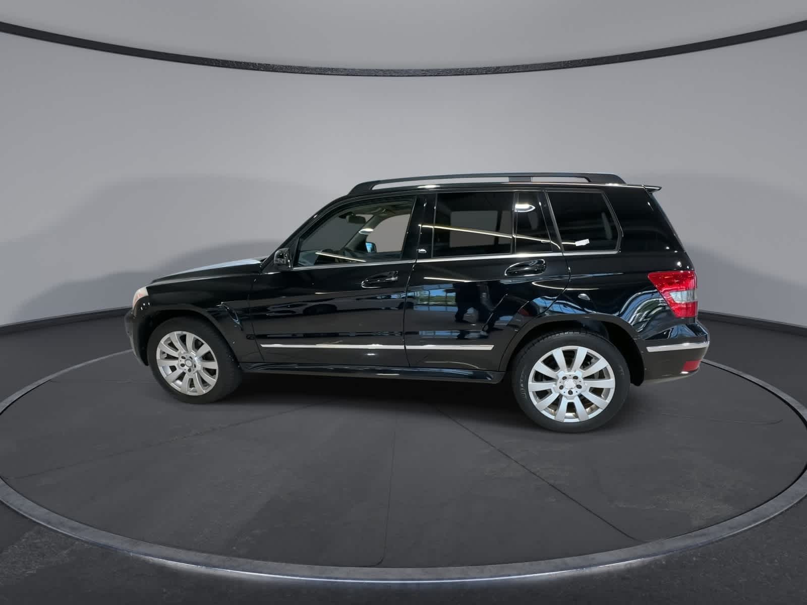 Thumbnail: 2011 Mercedes-Benz GLK - 7