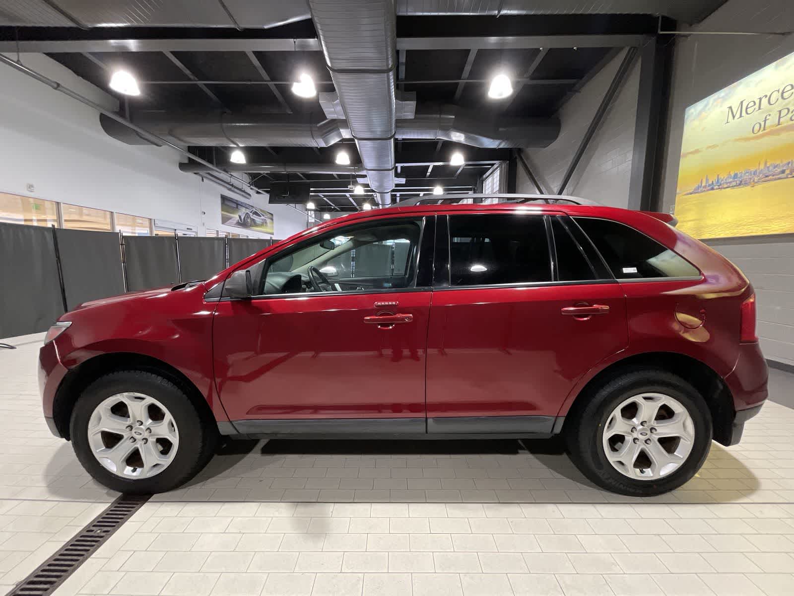 Thumbnail: 2013 Ford Edge - 15