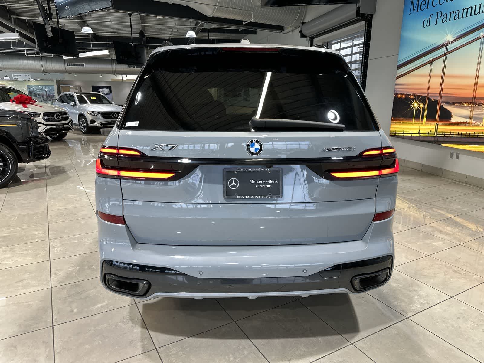 Thumbnail: 2025 BMW X7 - 17