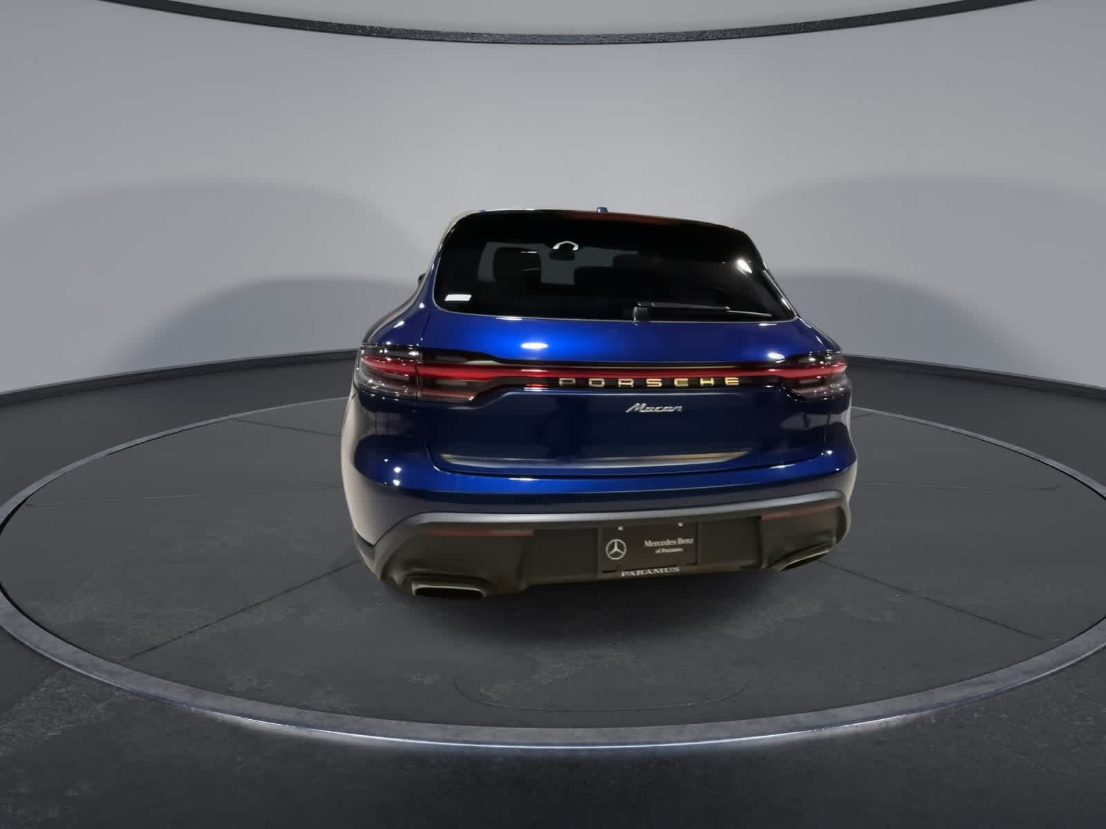 Thumbnail: 2024 Porsche Macan - 9