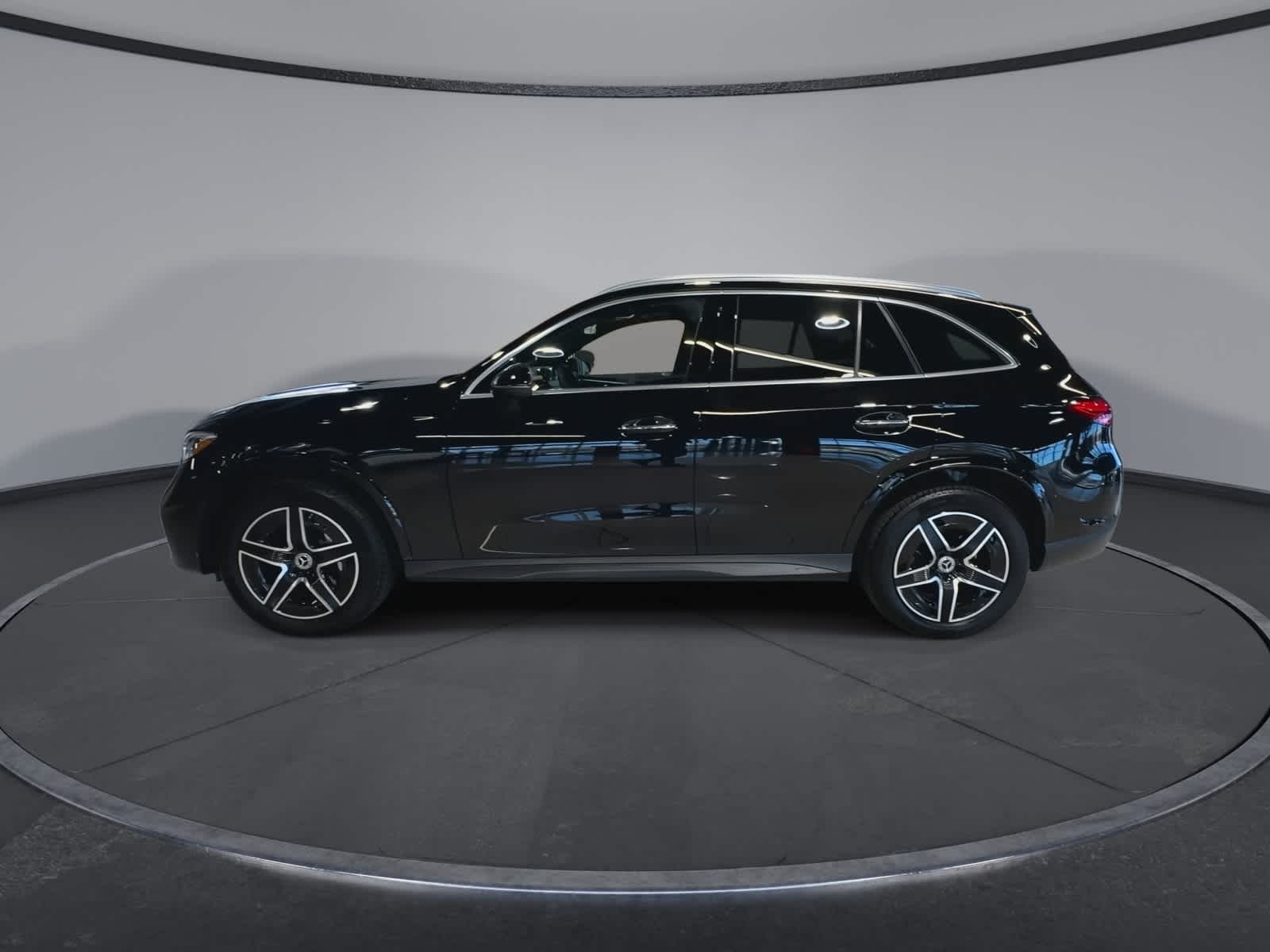 Thumbnail: 2026 Mercedes-Benz GLC - 7