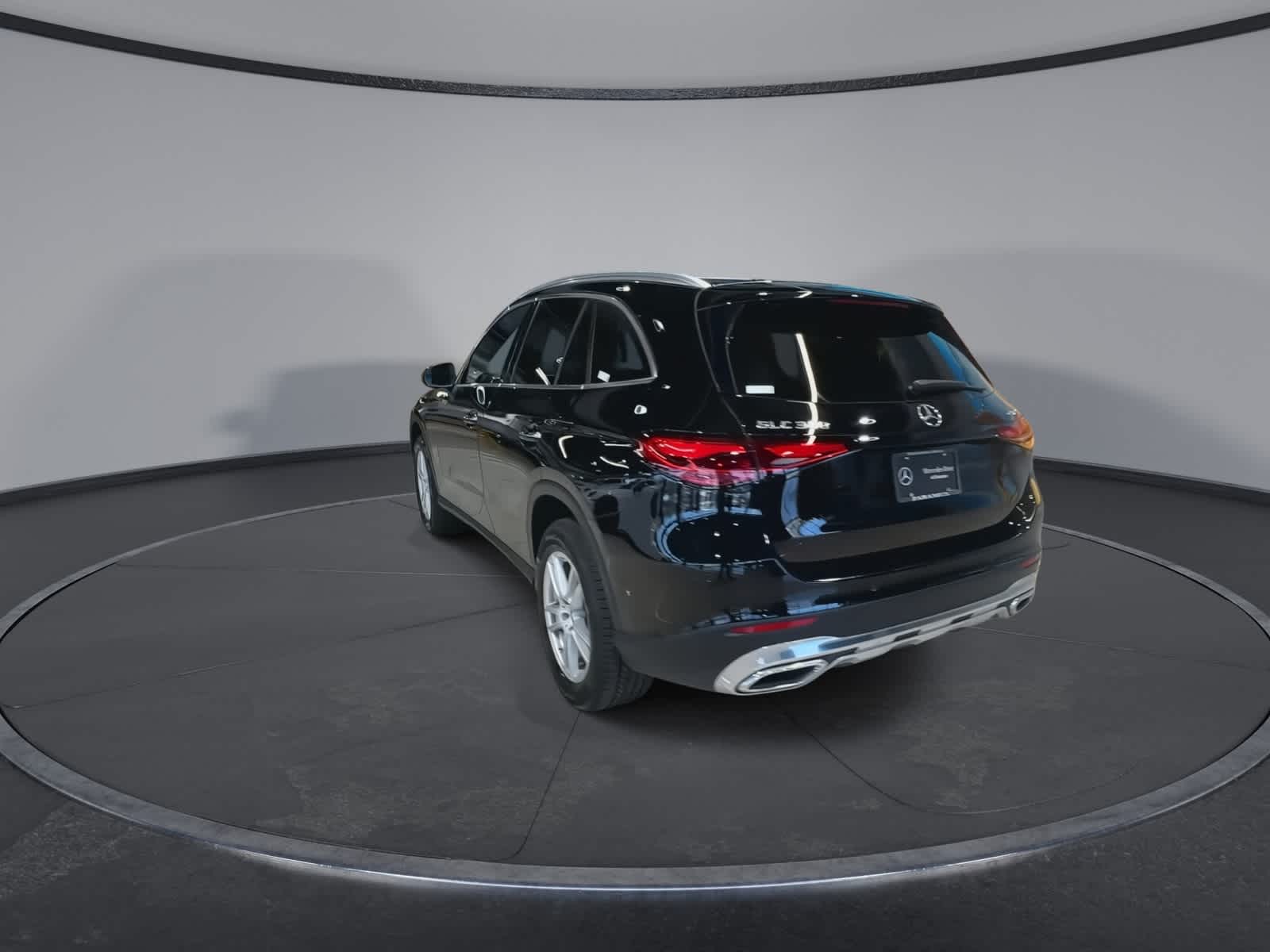 Thumbnail: 2023 Mercedes-Benz GLC - 9