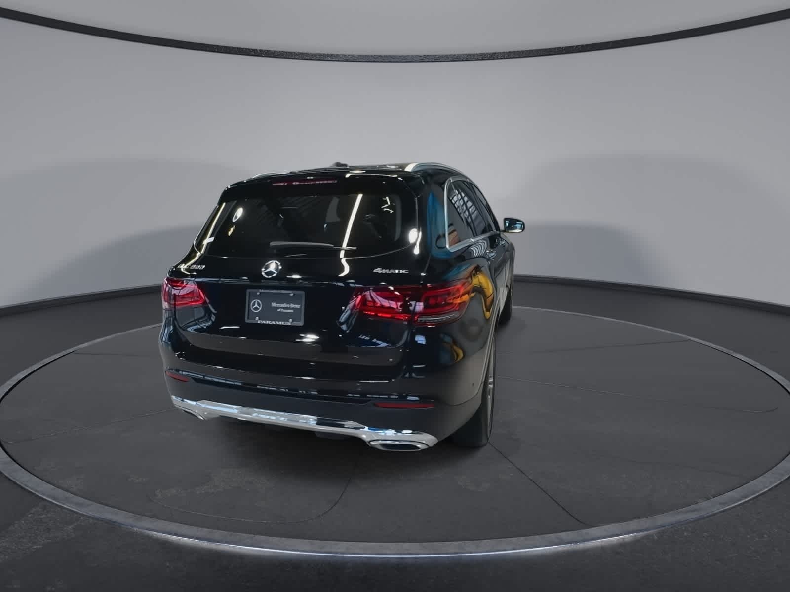 Thumbnail: 2022 Mercedes-Benz GLC - 11