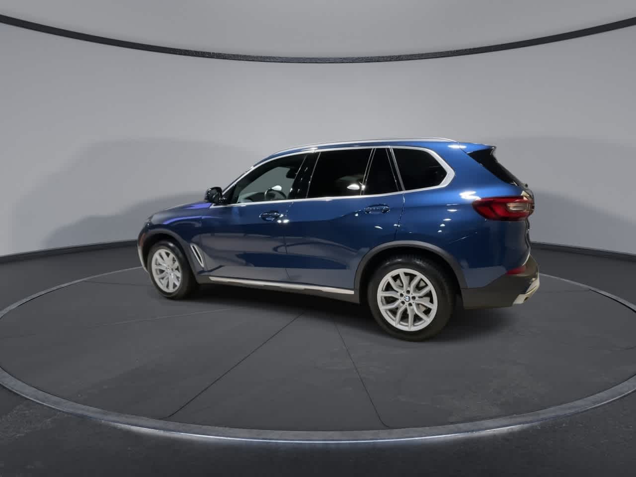 Thumbnail: 2023 BMW X5 - 9