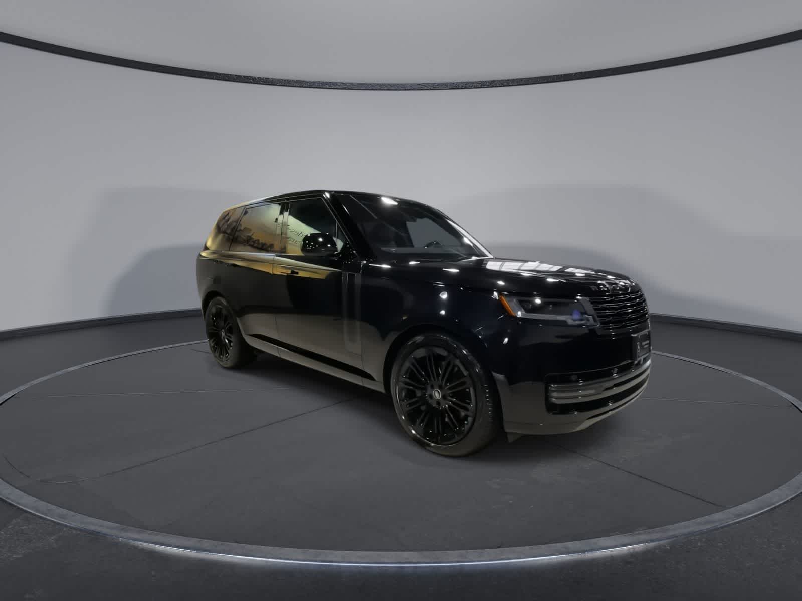 Thumbnail: 2023 Land Rover Range Rover - 3