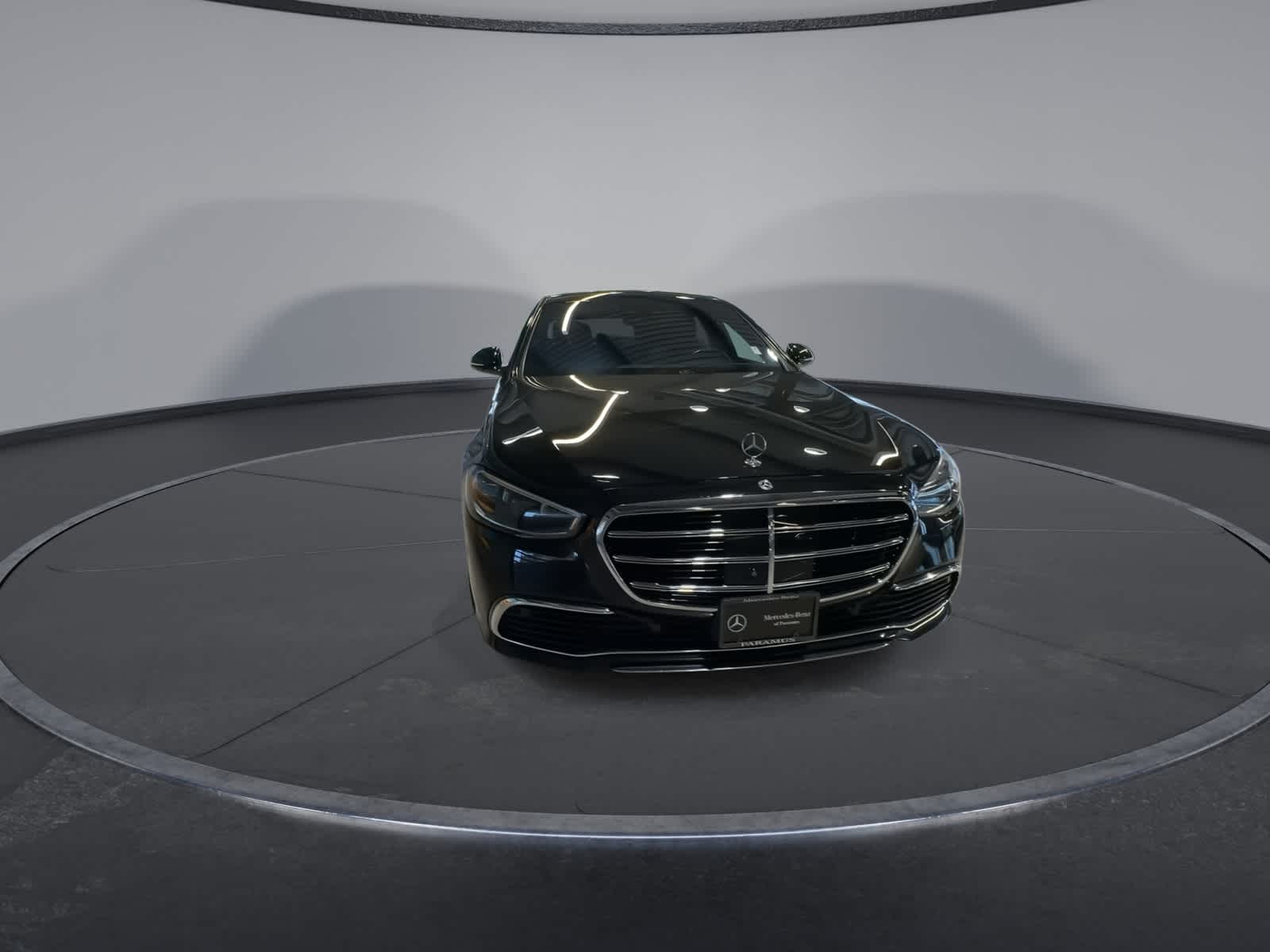 Thumbnail: 2022 Mercedes-Benz S-Class - 3