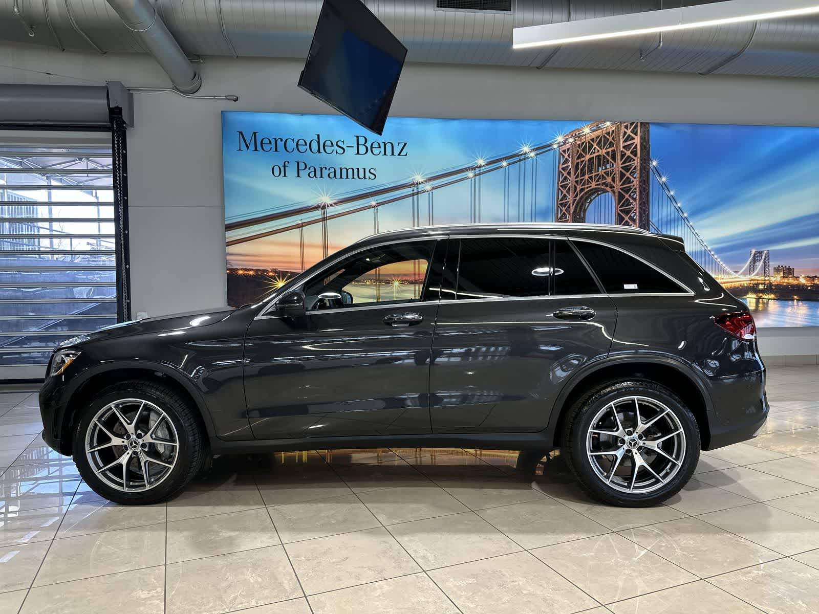 Thumbnail: 2022 Mercedes-Benz GLC - 15