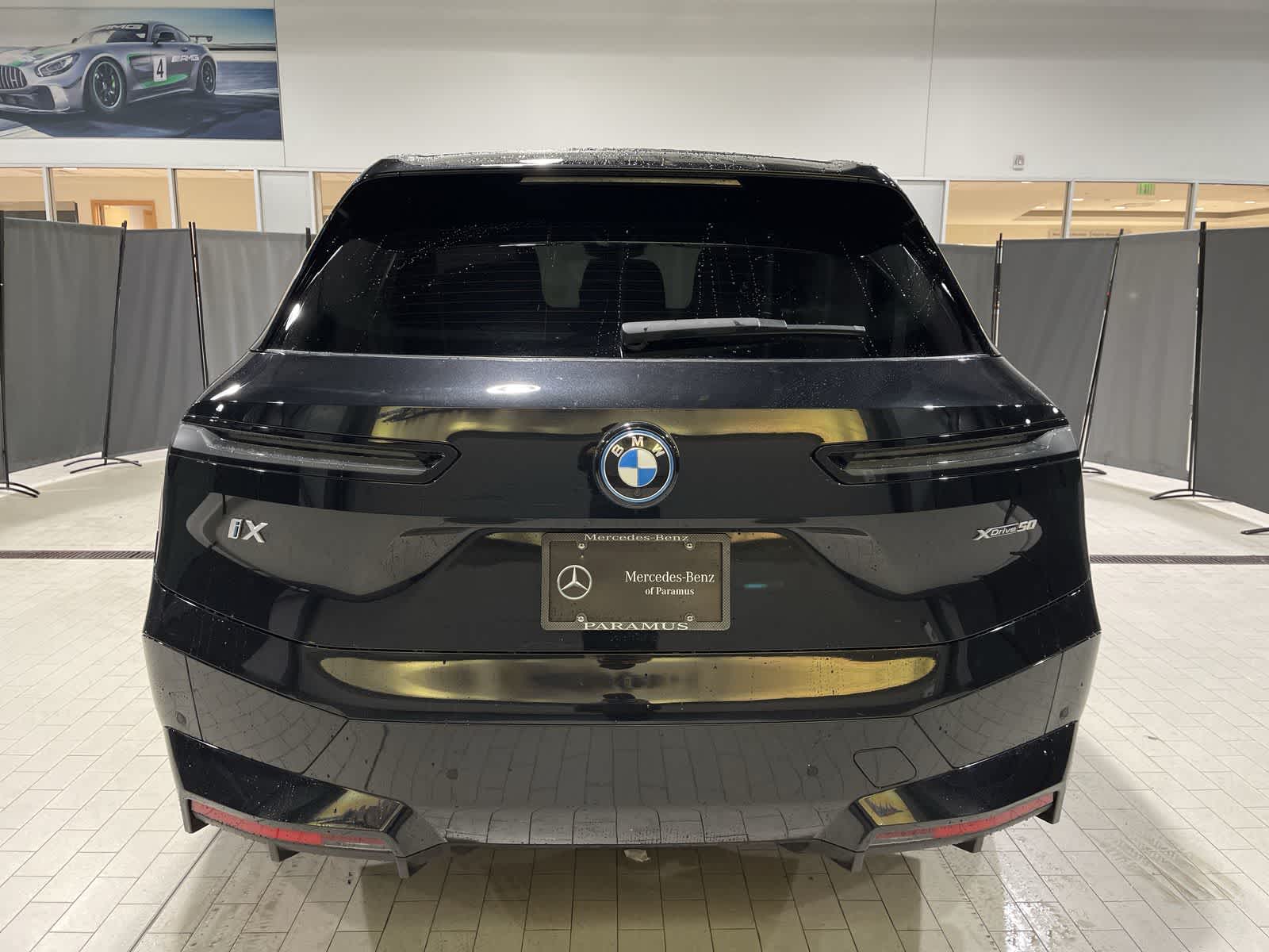 Thumbnail: 2023 BMW iX - 17