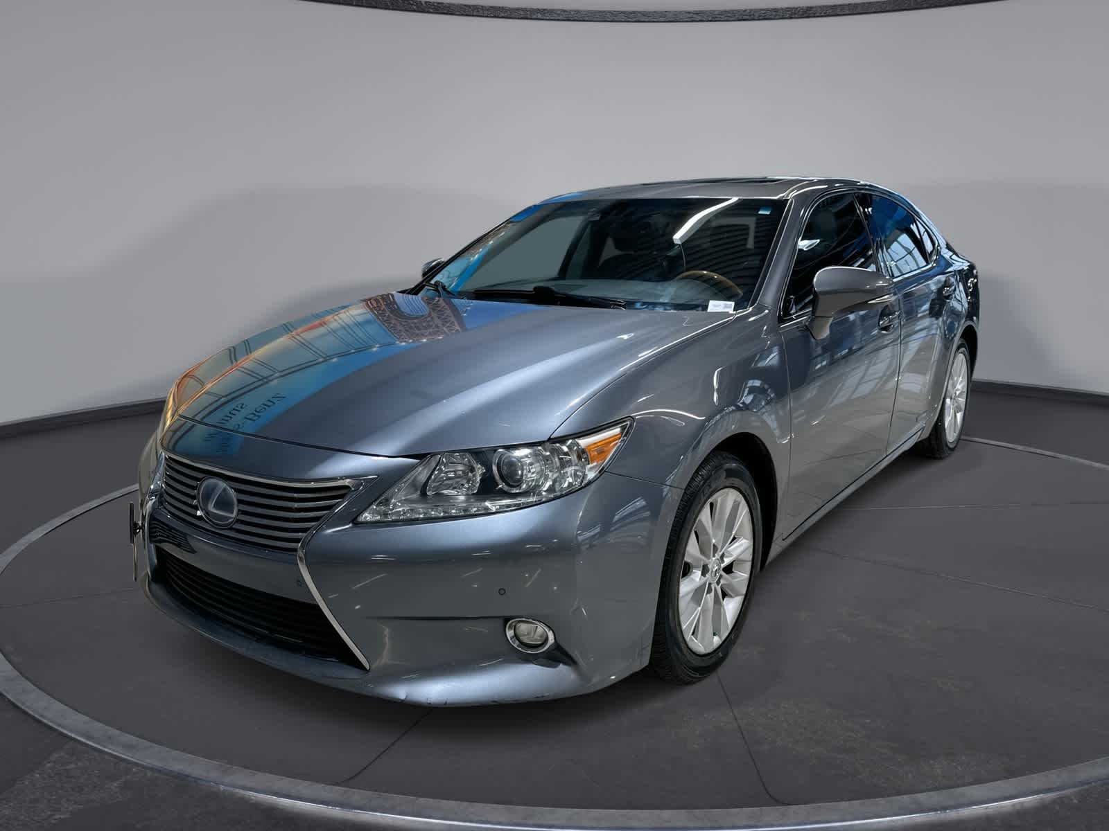 2015 Lexus ES Hybrid 300h -
                  Paramus, NJ