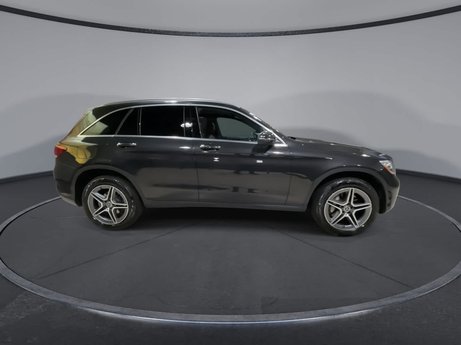 Thumbnail: 2022 Mercedes-Benz GLC - 13