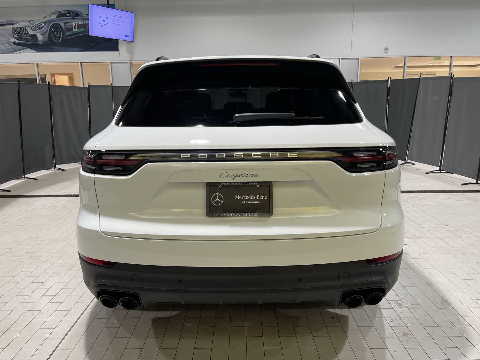 Thumbnail: 2023 Porsche Cayenne - 17