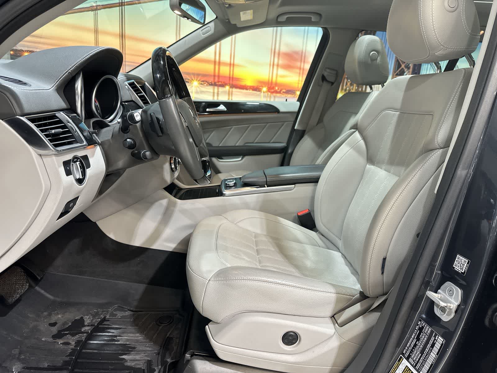 Thumbnail: 2016 Mercedes-Benz GL-Class - 14