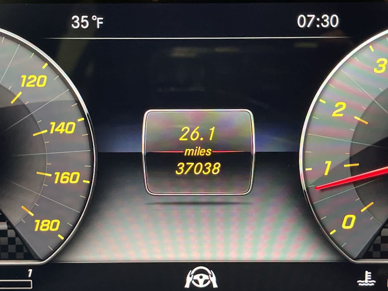 Thumbnail: 2018 Mercedes-Benz E-Class - 30