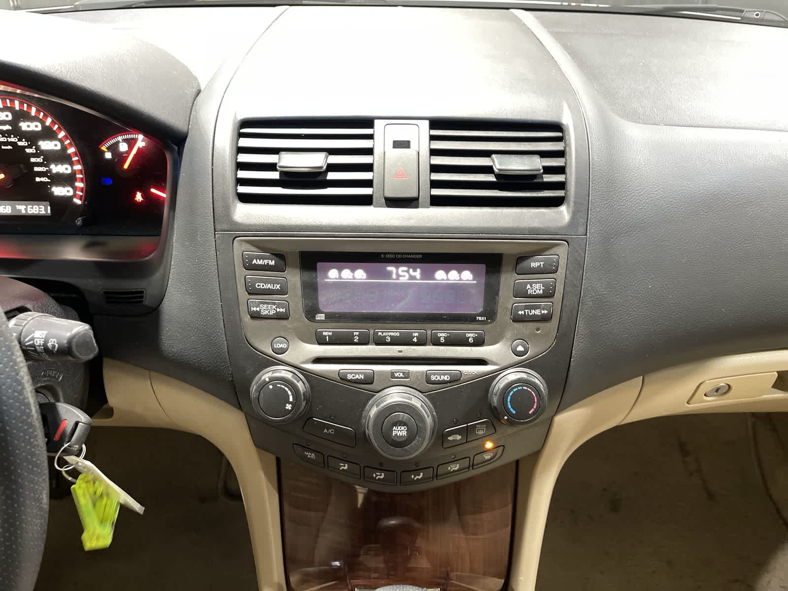 Thumbnail: 2007 Honda Accord - 28