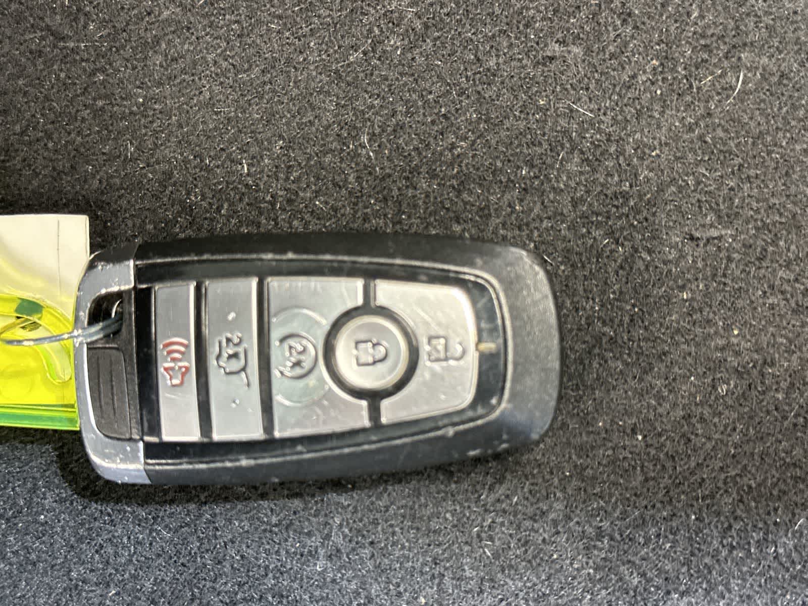 Thumbnail: 2020 Ford Explorer - 32