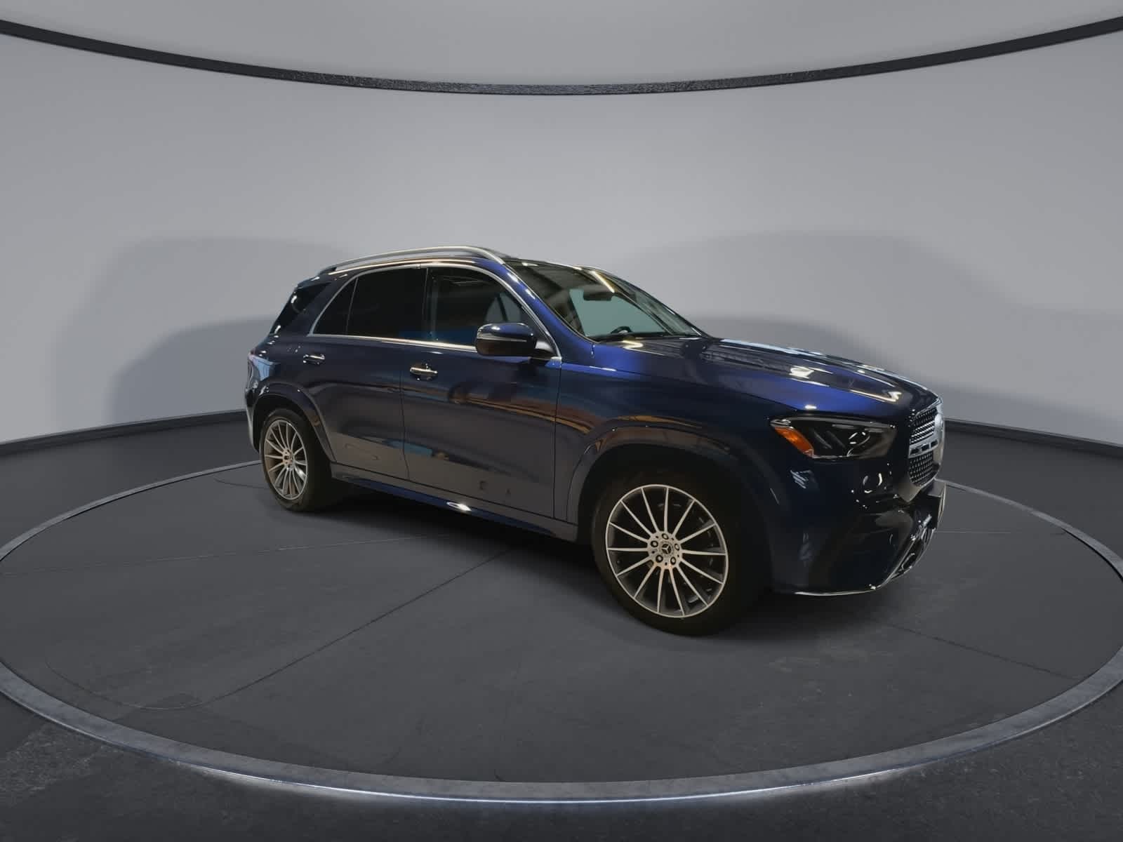 Thumbnail: 2025 Mercedes-Benz GLE - 2