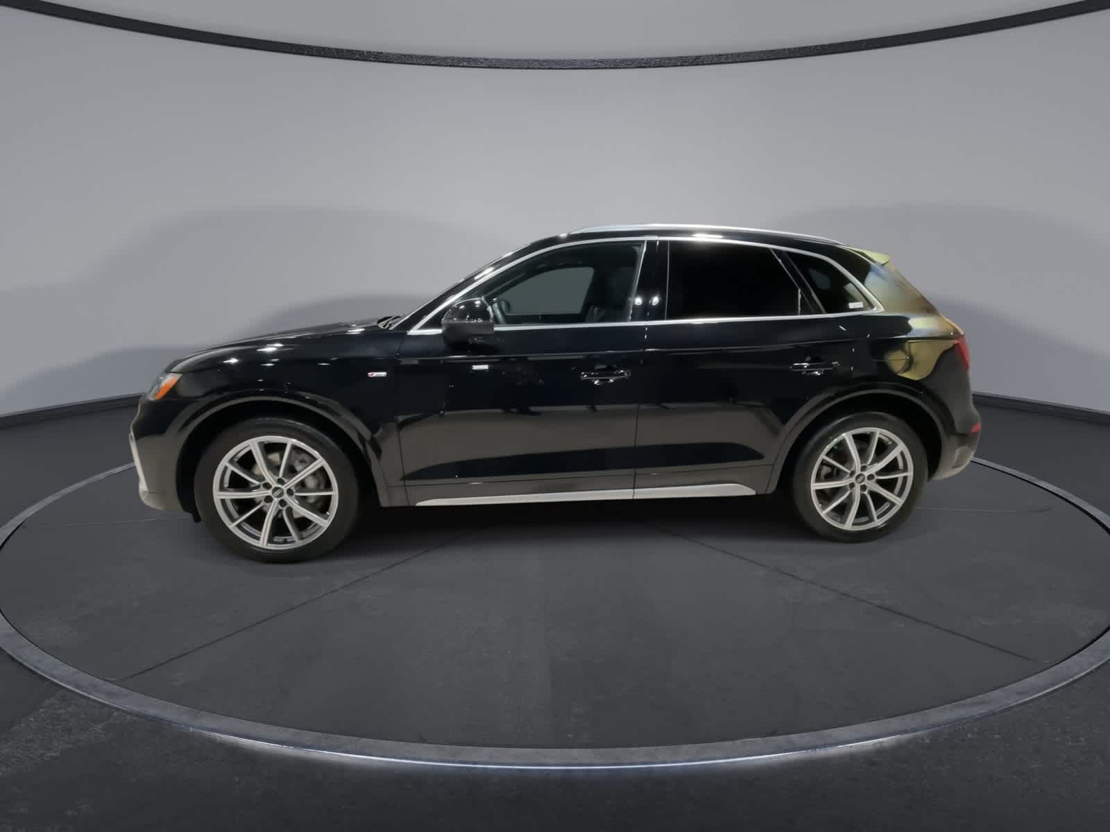 Thumbnail: 2021 Audi Q5 - 6