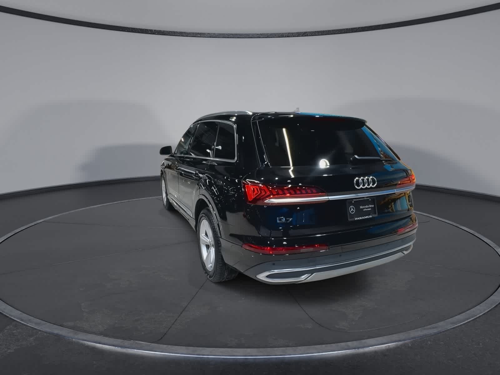 Thumbnail: 2022 Audi Q7 - 9