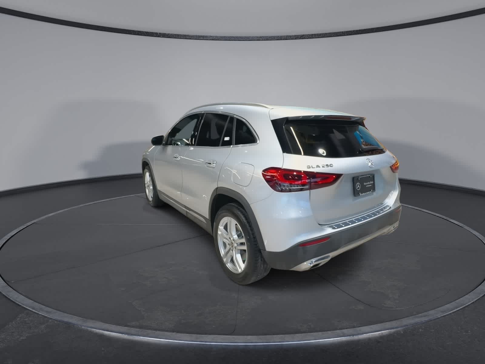 Thumbnail: 2022 Mercedes-Benz GLA - 9