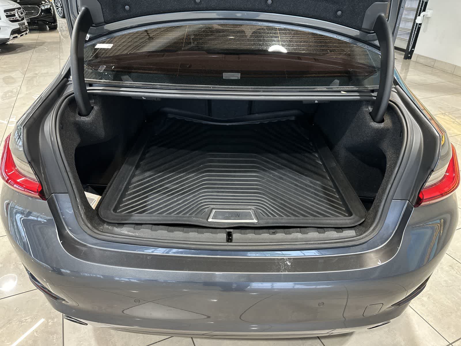Thumbnail: 2019 BMW 3 Series - 31
