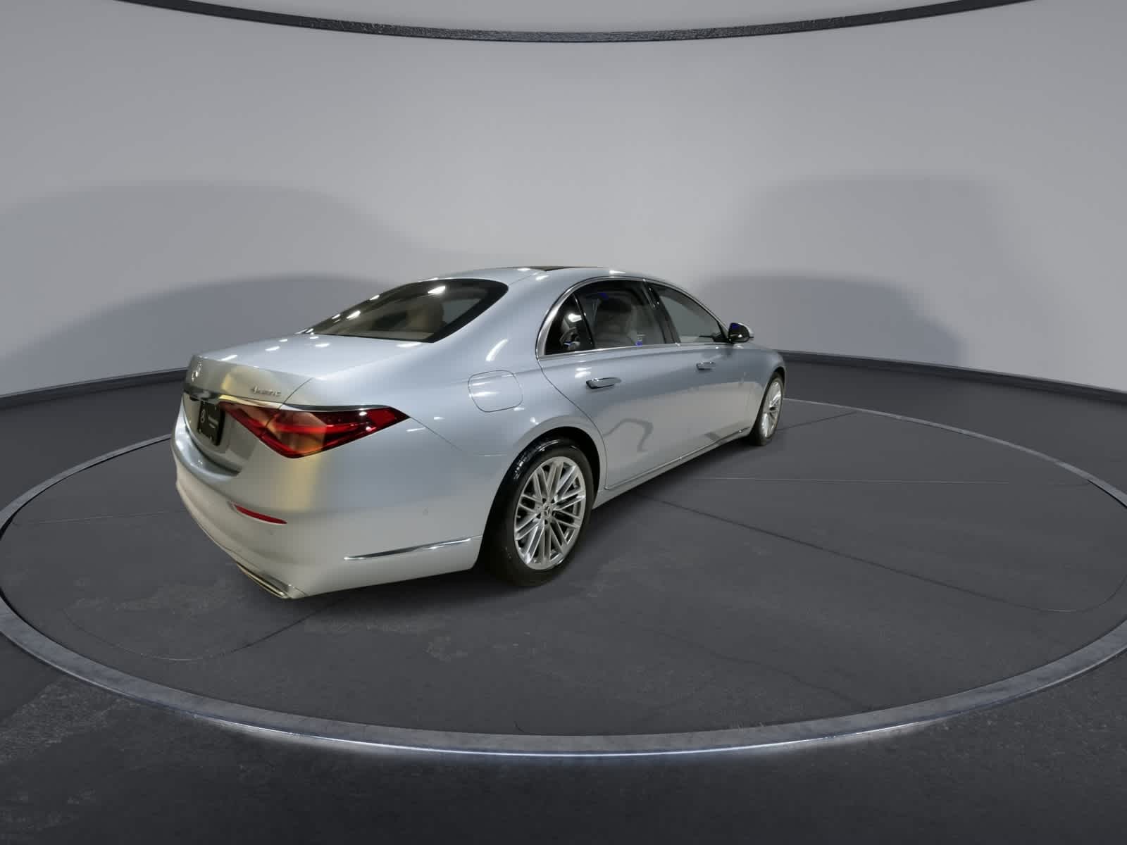 Thumbnail: 2021 Mercedes-Benz S-Class - 11