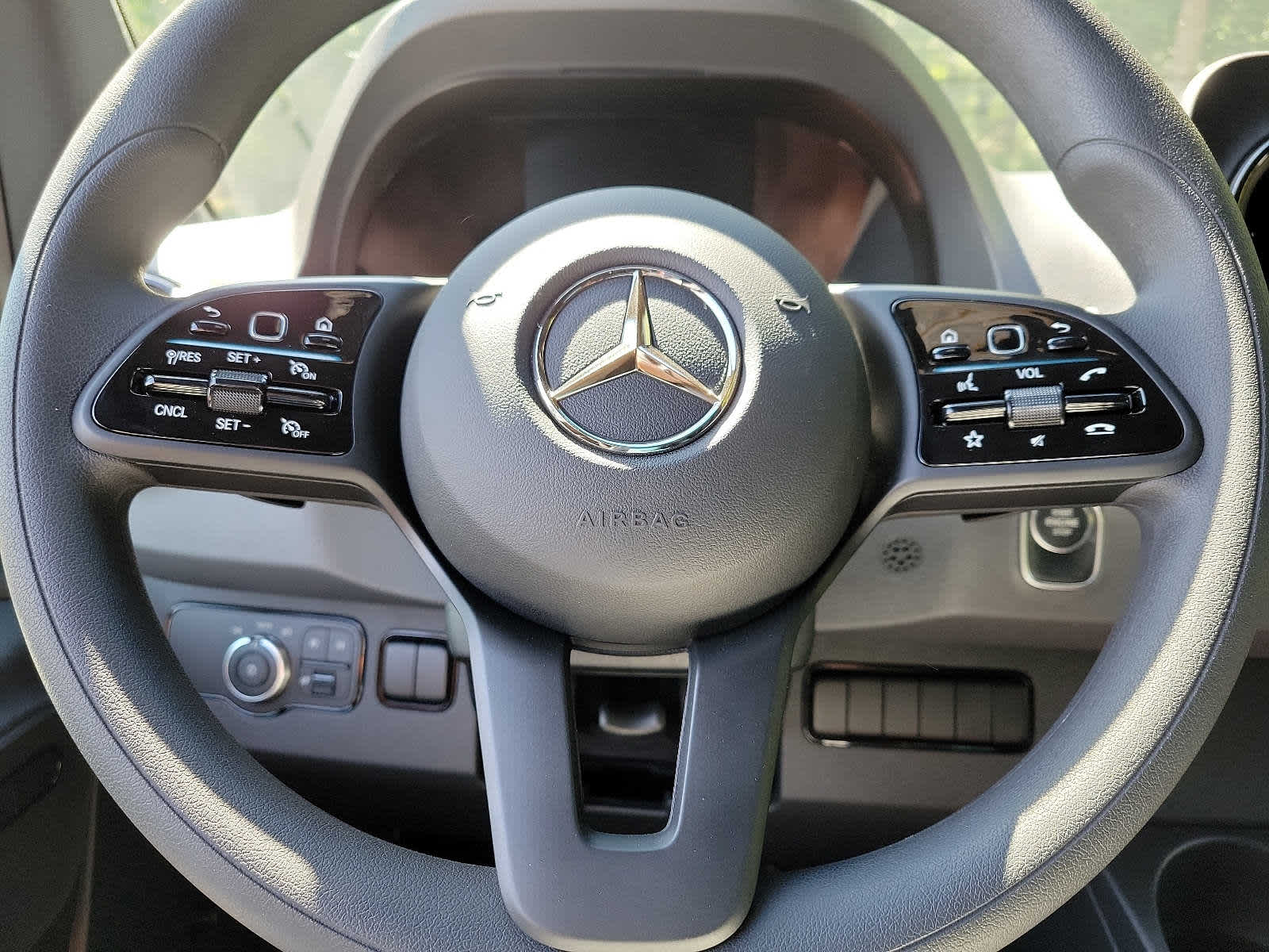 Thumbnail: 2024 Mercedes-Benz Sprinter - 7