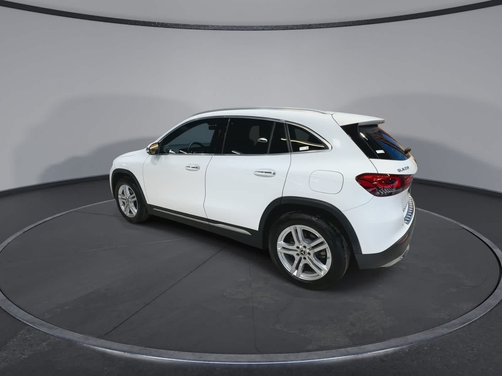 Thumbnail: 2023 Mercedes-Benz GLA - 8