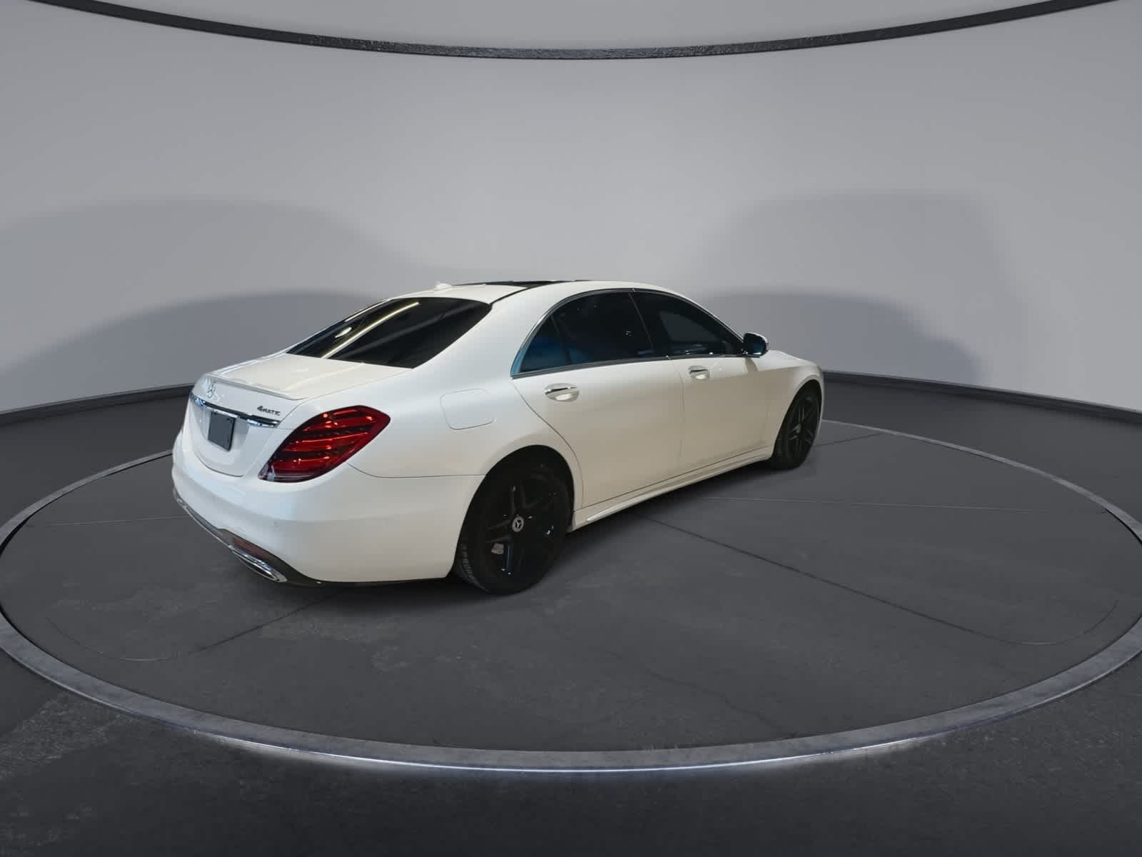 Thumbnail: 2019 Mercedes-Benz S-Class - 11