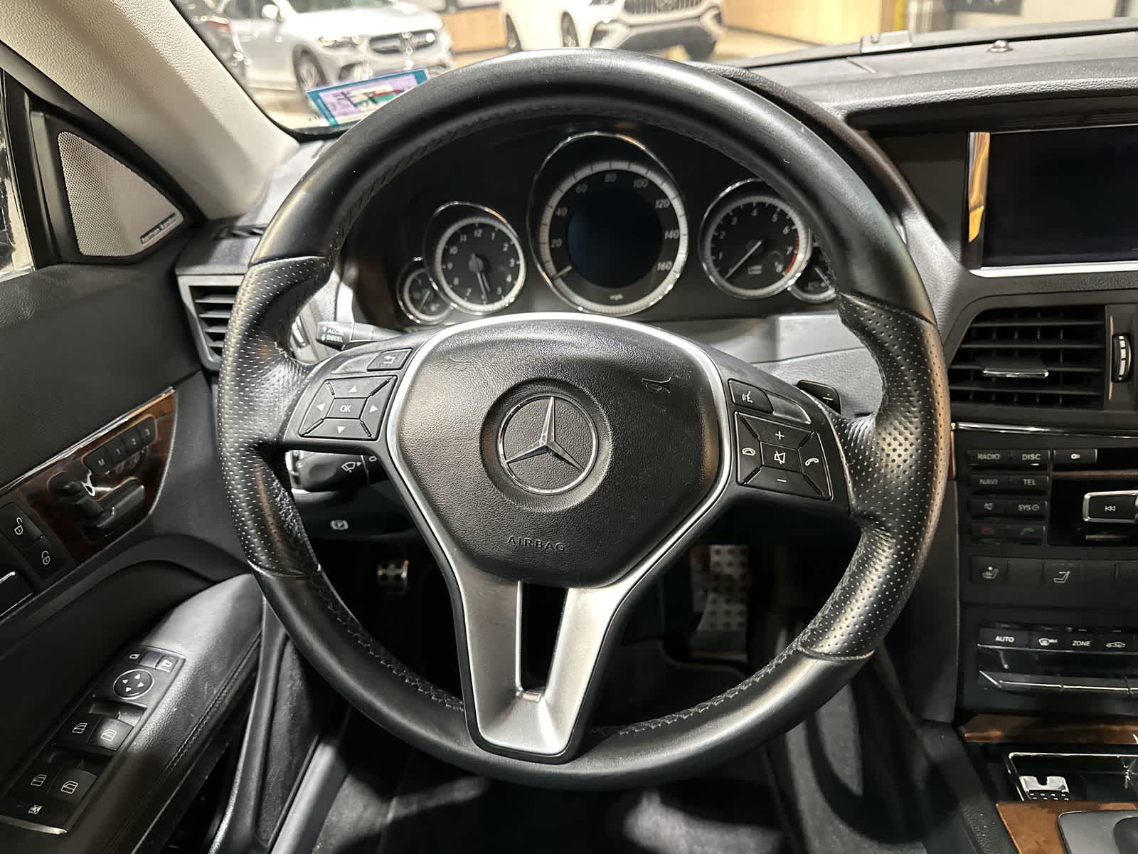 Thumbnail: 2013 Mercedes-Benz E-Class - 27