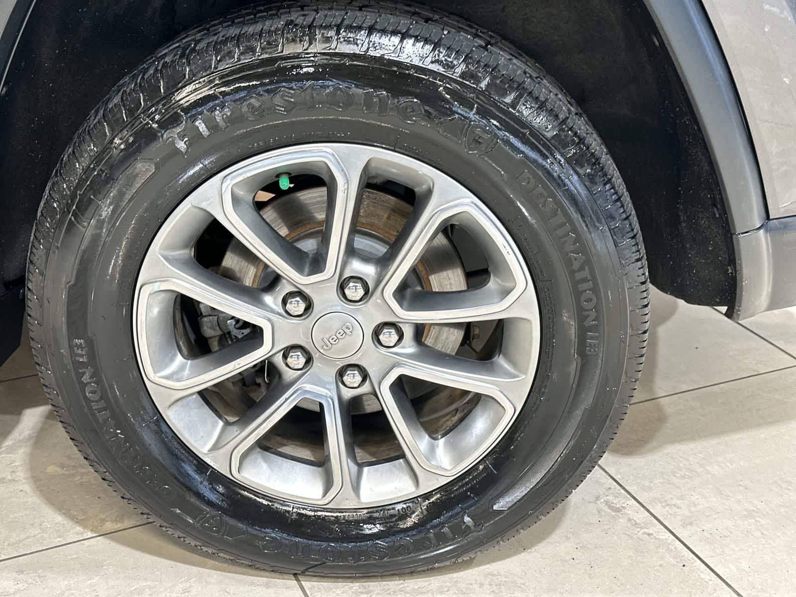 Thumbnail: 2015 Jeep Grand Cherokee - 20