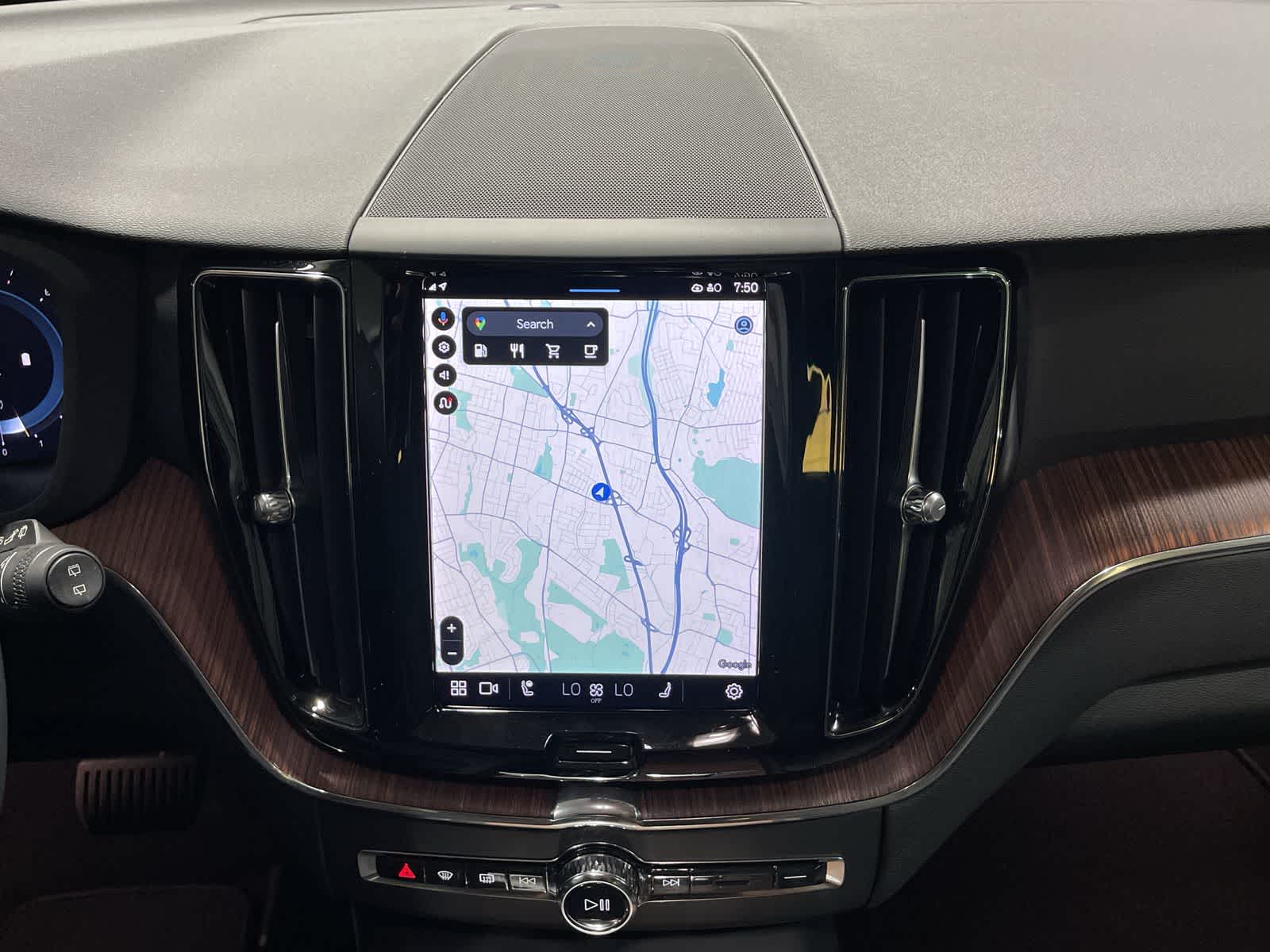 Thumbnail: 2023 Volvo XC60 - 28